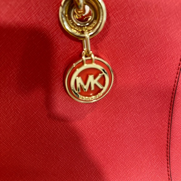Michael Kors Medium Cynthia - Picture 6 of 12